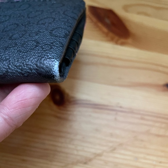 🌸GUESS wallet🌸 - Picture 8 of 15